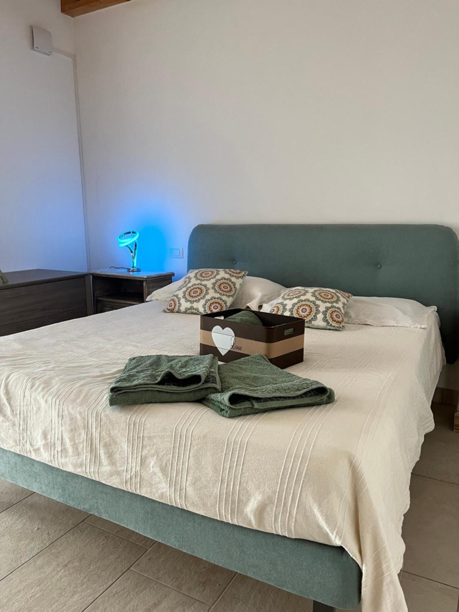 Orchidea Del Garda Rooms & Apartments Пескьера-дель-Гарда Экстерьер фото